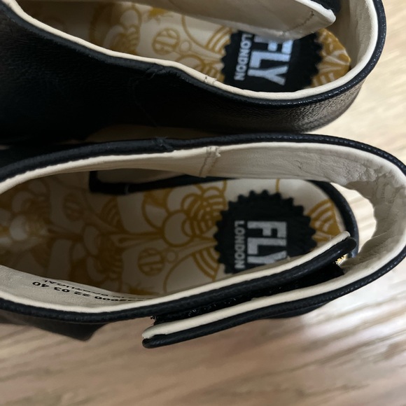 Fly London Black Leather Open Toe Ankle Boots size 9 - Picture 3 of 8